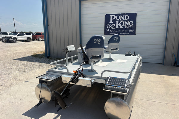 Small Pontoon Boat for Family Fishing - Texas 