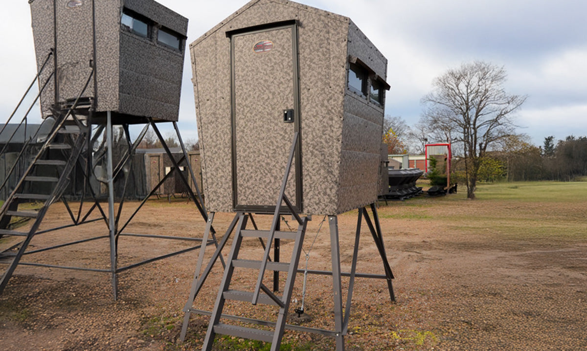 Little Buck Deer Blind with 4ft tower and handrail