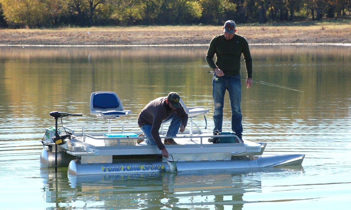 Small Pontoon Boat for Larger Lakes  Pond King Pro Model – Pond King, Inc.