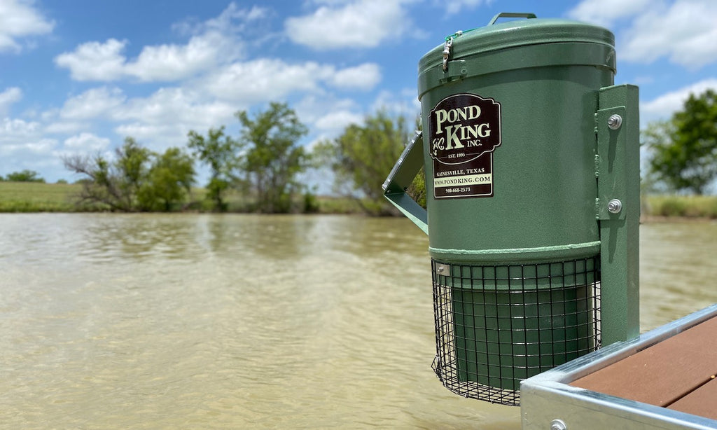 Pond King Mounted Fish Feeder Pond King Mounted Fish Feeder