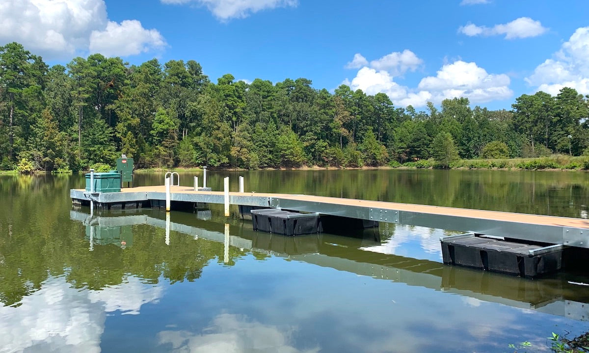steel floating dock with outriggers